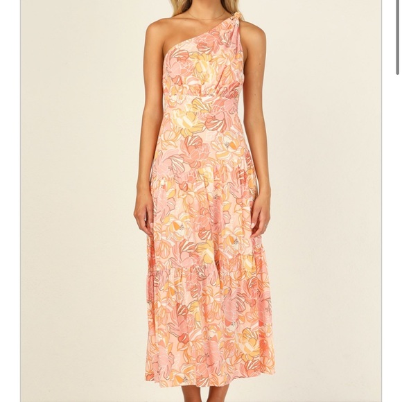 NWT Runway Scout floral one shoulder midi dress - Picture 1 of 5
